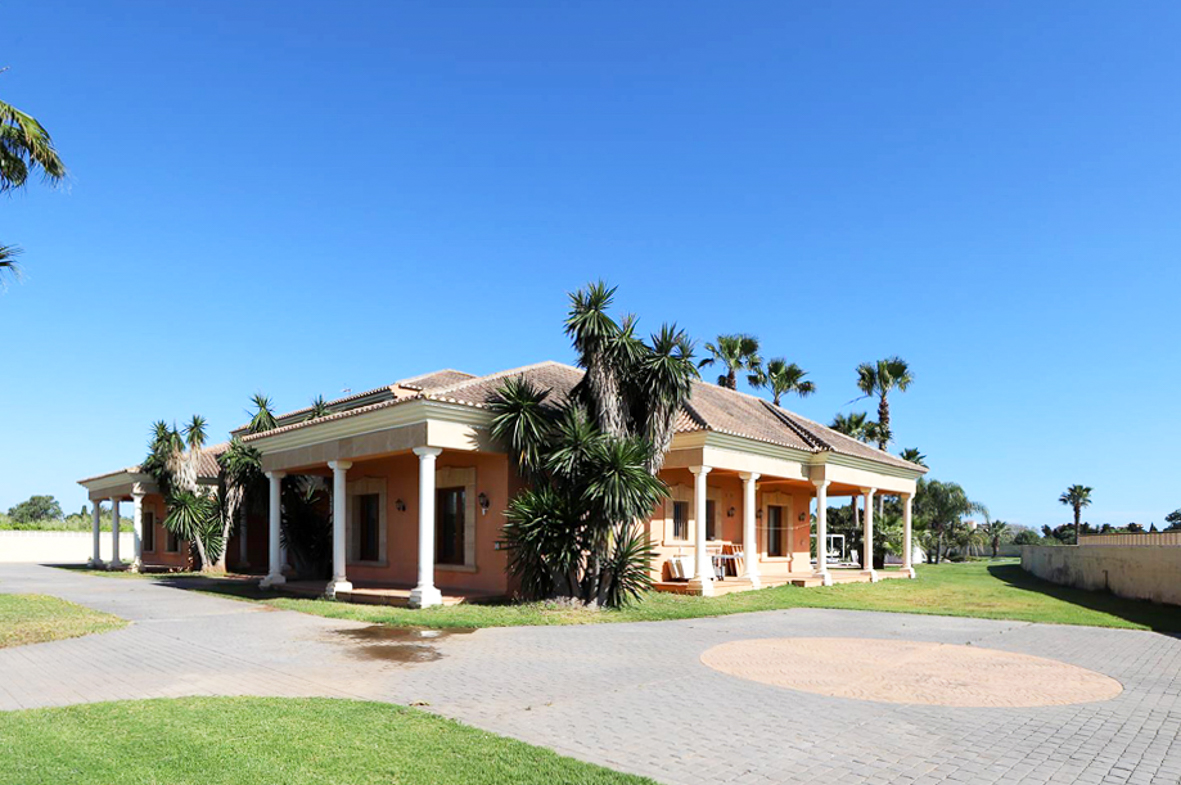 Magnifique villa à 600 mètres de la plage de Dénia.